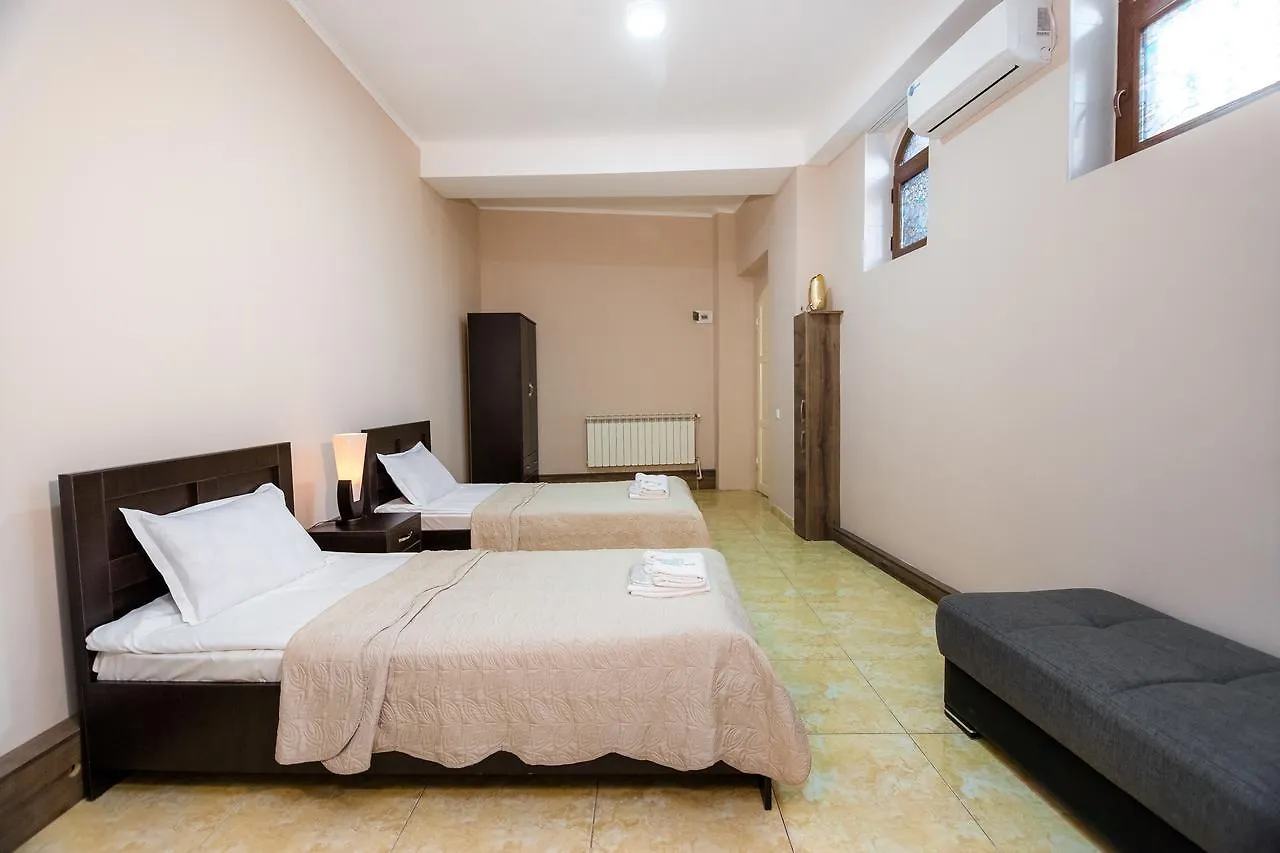 Inn Gomi13 Hotel Tbilisi