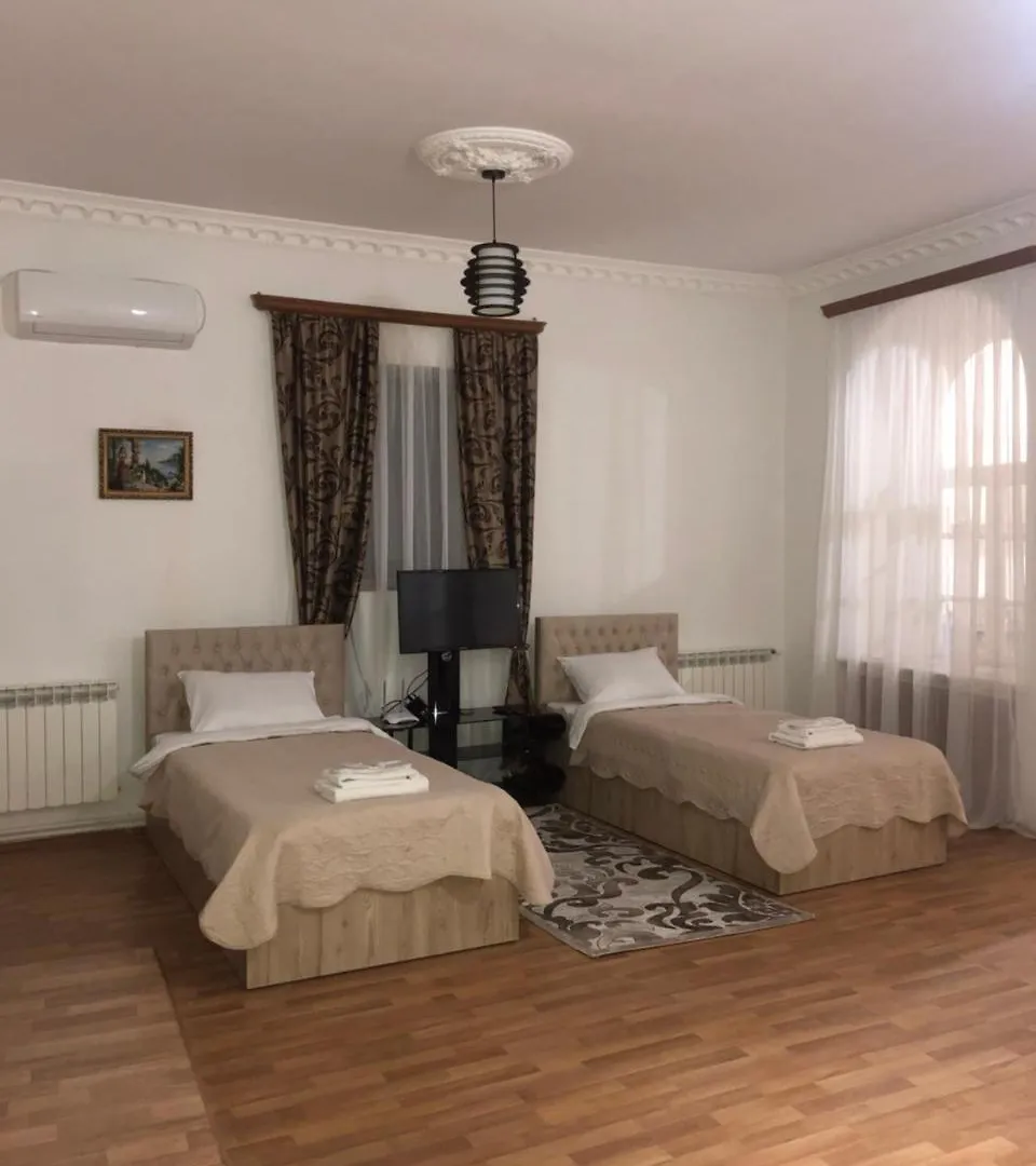 Gomi13 Hotel Tbilisi 0*,